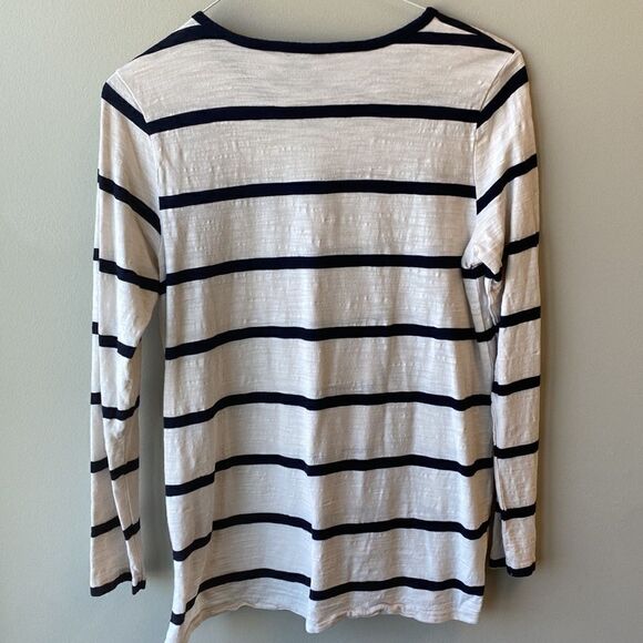 Banana Republic Large long sleeve t shirt blue and white stripes - Picture 6 of 6